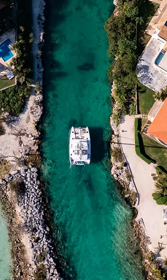 Catamarán y snorkel en Puerto Aventuras